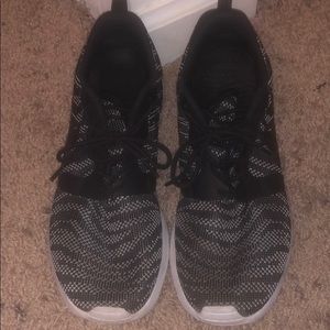 Nike Running Shoes Size 8.5